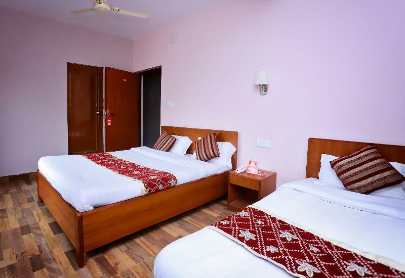 Oyo 575 Api Suites Pokhara Exterior photo