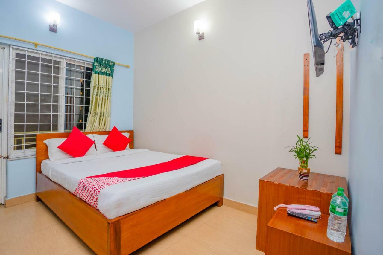 Oyo 575 Api Suites Pokhara Exterior photo